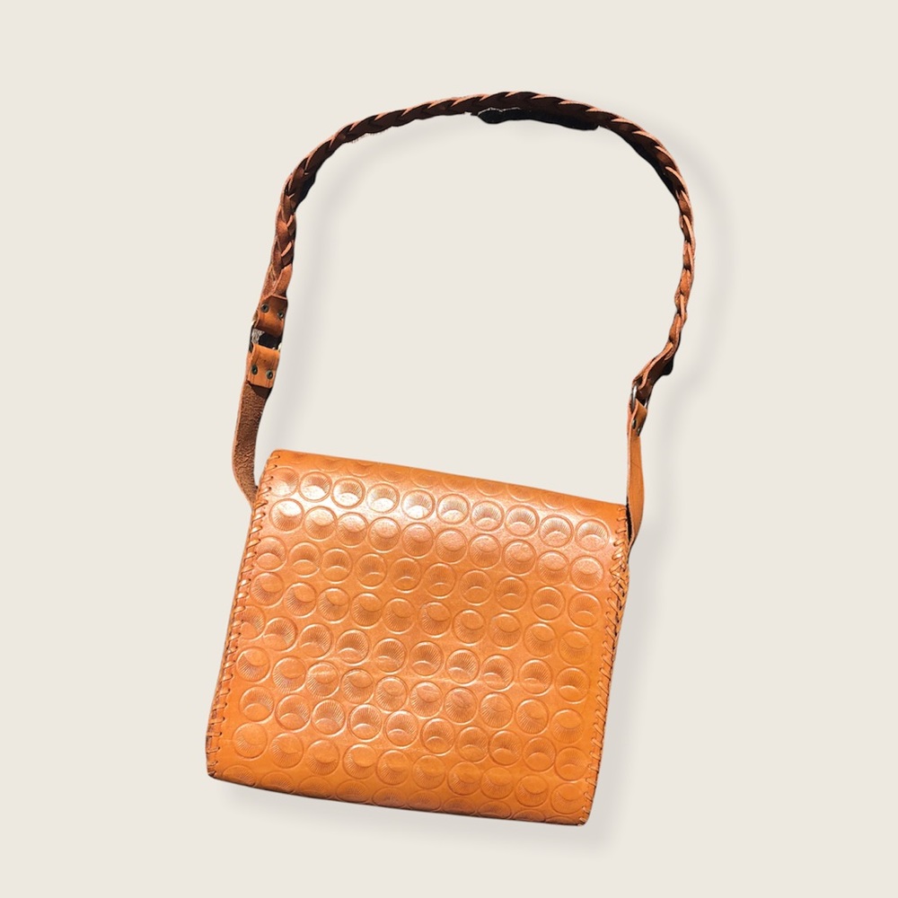 vintage 70s tooled leather crossbody / shoulder bag  with braided strap. ☆ - Picture 4 of 5